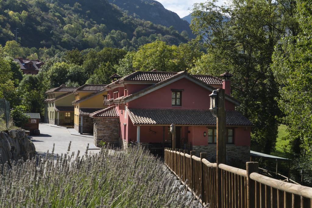 Villa Auriz Turismo Rural Pola de Somiedo Extérieur photo